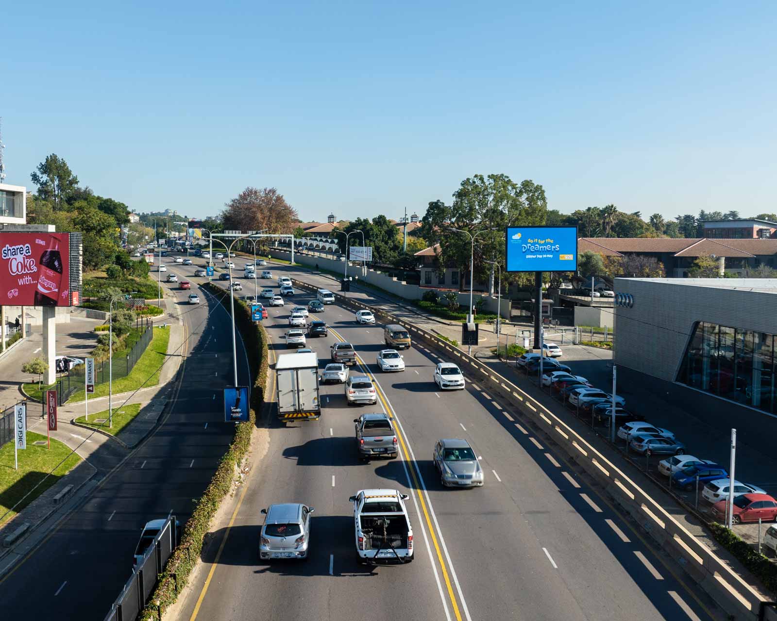 digital-led-supplier pixel-labs LED-partner digital-screen billboard digital-solution